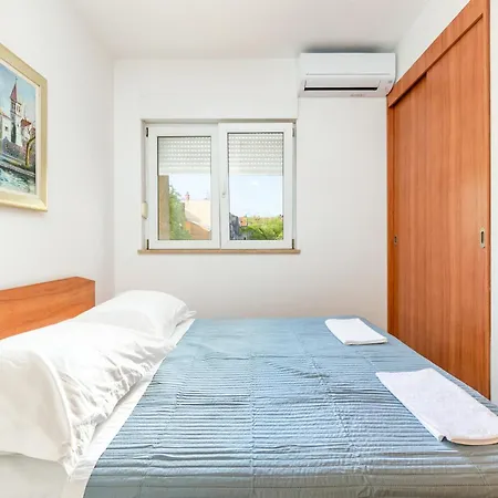 With Parking Space - 24252 ספליט